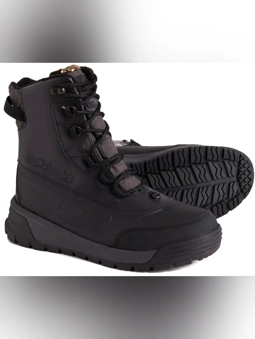 NWOB Columbia Men's Bugaboot Celsius Boots winter snow US 8